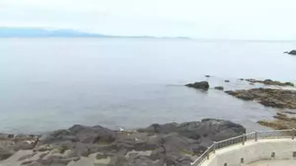 「海に女性が浮いている」女の子2人と成人女性1人の死亡を確認　近くの橋の下では男性が死亡　神奈川・真鶴町