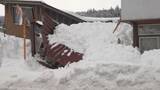「｢今年は異常…｣雪の重みで建物の倒壊相次ぐ…下敷きになり1人死亡･1人重体　雪下ろしや除雪作業担う人手不足の現状も」の画像1