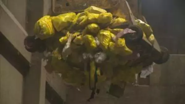 多くの重油使用の生ごみ焼却　歯ブラシは原料に“倍の金額”　原油高騰は生活インフラも直撃…包装資材の削減など新たな取り組みも