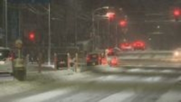 北陸自動車道と国道8号の通行止めは解除　富山県砺波市で積雪31センチ　北陸新幹線は通常運行も、高山線・氷見線・城端線に遅延の可能性