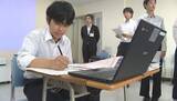 「タブレット端末導入で「机が狭い」「筆箱すら置けない」　中学生4人が“机を10センチ拡張するパーツ”を手作り　授業中の不便さを解消するため教育長に直談判　長野・松本市」の画像1