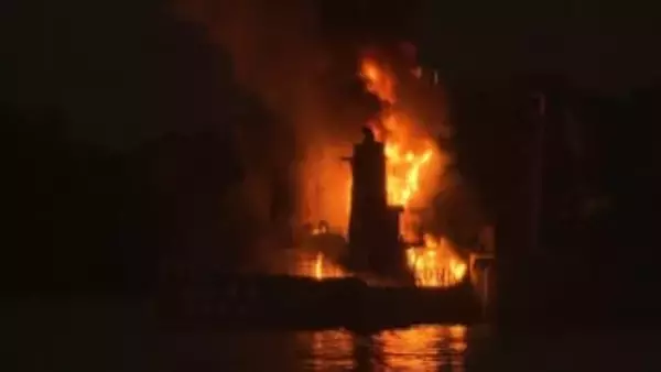 2年前の沖縄近海の作業船火災　フランス陸軍士官候補生4人が関与か　当局が捜査着手