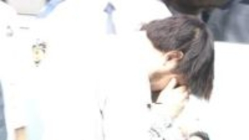 「写真をネットにさらすぞ」中学校教師が少女に性的暴行し撮影容疑で逮捕　少女に連絡絶たれ脅迫した罪でも起訴