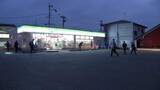 「熊本のコンビニで強盗　警察官が発砲した銃弾が当たり容疑者負傷　目撃者「発砲音なんて聞いたことないからビックリ」」の画像1
