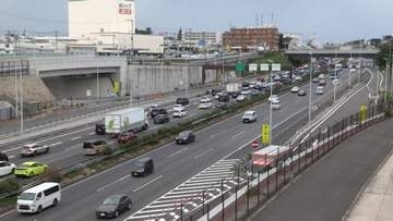 お盆休みに台風接近　高速道路で渋滞各地で発生　台風の影響で通行止めの可能性も