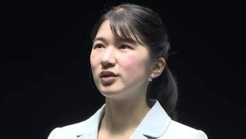 愛子さまが滋賀ご訪問　“琵琶湖の主”「ビワコオオナマズ」を見上げ見学「この姿勢で寝ているんですか？」