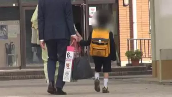 京都・行方不明男児通う小学校で入学式　警察やボランティアが登校を見守り　不安の中で迎えた新学期　南丹市