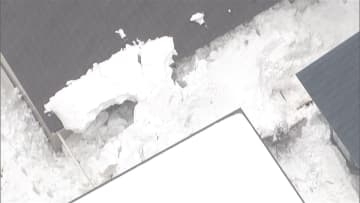 「埋まっていくの見えた…」落雪で一時3人生き埋め1人死亡…男性4人で雪下ろし作業　気温上昇で事故相次ぐ　積雪多い地域は注意必要