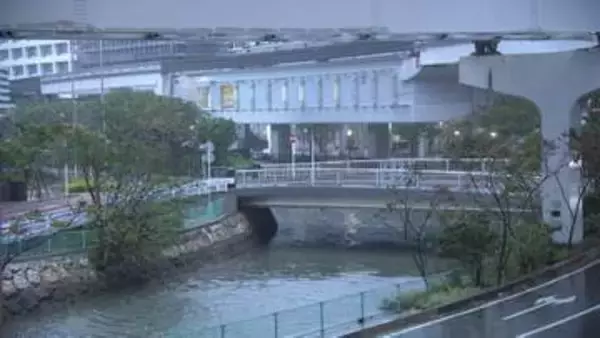 台風13号きょう沖縄本島直撃へ　昼過ぎに最接近　最大瞬間風速55メートル予想　3000戸停電