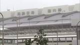 「【中継】台風13号が夏休みの沖縄直撃　強風で70代転倒し頭部出血など4人ケガ　那覇空港は終日閉鎖、交通機関も運休」の画像1
