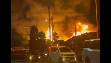 住宅兼納屋が燃える火事　高齢夫婦がやけど　栃木・大田原市
