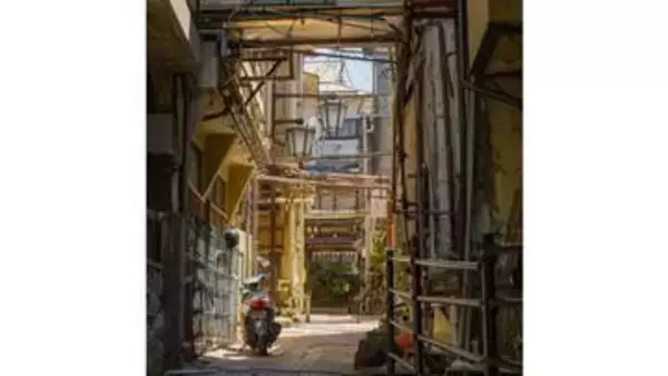 古き良き温泉街の裏路地には「あるもの」がびっしり！ギャップに萌える長野・渋温泉【一人旅研究会の“日本”ノスタルジック写真館】