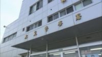 富山県氷見市の漁港で軽自動車が海に転落、車内にいた68歳男性が死亡