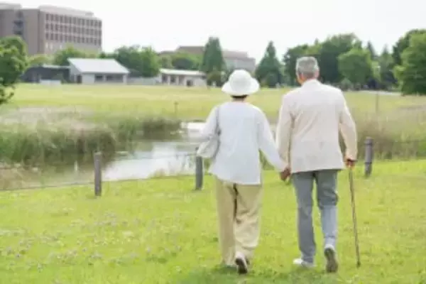 愛人なのか秘書なのか…50年連れ添った夫の“不貞行為”相手と妻が法廷で激突　争点は“不能かどうか”