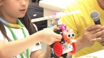 ヒルズ“最先端の学び”が大人気　子供が投資や建築家に