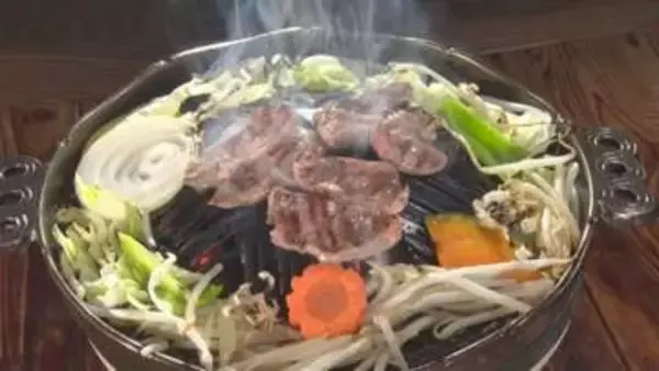 極上の新鮮なラム肉が…山奥に多くの客が訪れる人気焼肉店 酒樽を再利用したユニークな個室で味わう特別感