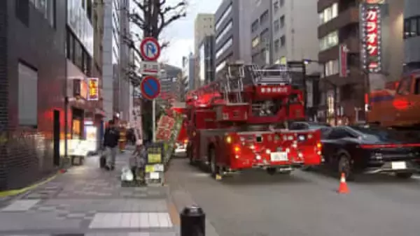 【速報】八丁堀駅でエスカレーターから煙発生し駅に充満…乗客外に避難させJR京葉線が運転見合わせ　再開見込み立たず