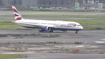 【速報】羽田空港のロンドン行き便で乗客スマートフォンから煙　消防車など10台出動もケガ人確認されず　約1時間遅れで離陸