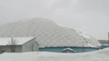 “台風並み”猛吹雪で停電も…北海道で記録的大雪　電柱根元から折れる　車が雪道でスピンする瞬間も　今夜から気温急降下