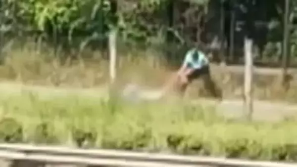 カバン強奪し逃走する一部始終…マニラで日本人襲撃相次ぐ　事件直前には被害者のあとをつける姿も確認