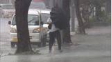 「【中継】台風6号が沖縄本島に最接近へ　暴風域で断続的な雨　那覇空港など主要空港閉鎖で全便欠航　風で転倒し男性1人けが」の画像1