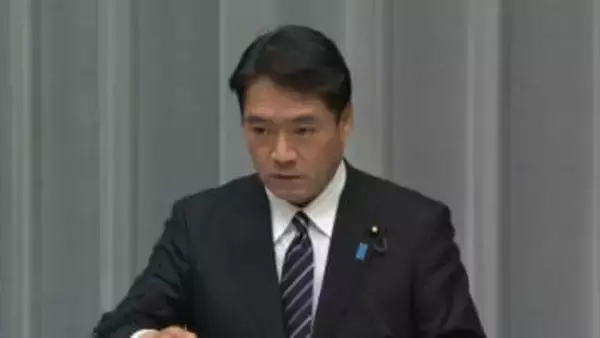 出生数過去最少受け尾崎副長官「取り組みは成果を挙げているが反転に至らず。強い経済の実現を通じ将来への不安を軽減する」