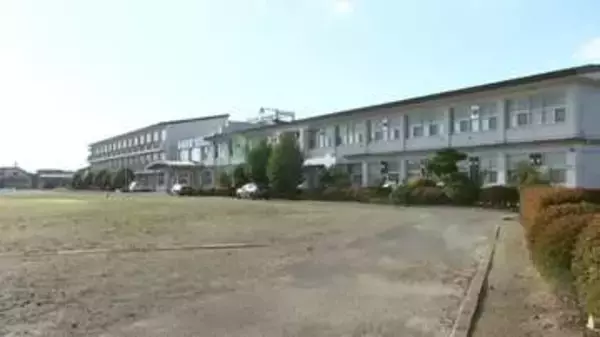 中学校校庭で“クマスプレー”噴射　3年の男子生徒を傷害容疑で現行犯逮捕　生徒11人搬送もいずれも軽傷　岩手・北上市
