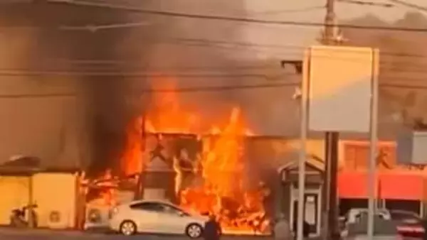 「仕込みのため火を」ラーメン店全焼…消防車など10台出動　茨城･つくば市