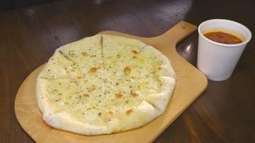 コスパ最強実現の裏側とは…本格ピザのスープ付きランチ“550円” 値上げは10年間で50円だけのピザ店