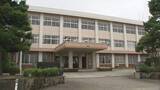 「「大変珍しい」双頭のアカハライモリが相次いで2匹も誕生　富山・入善高校の飼育個体が産卵して孵化」の画像1