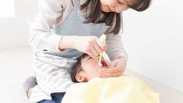 水が止まったら子どもの歯磨きはどうする？歯科医が教える非常時の歯ブラシを使わない口腔ケアとフッ素の重要性