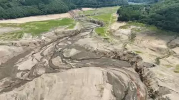庄川水系の「渇水」このままなら29日には取水可能な量は4割に　上流の御母衣ダムは貯水量がほとんど底をつく