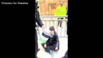 グレタさんロンドンで一時拘束される　親パレスチナ団体支持デモへの参加が“テロ関連法に違反する可能性”として