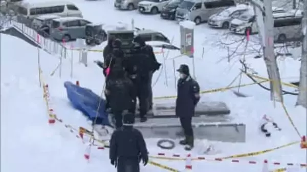 【スキー場運営会社を強制捜査】5歳男児がエスカレーターに挟まれ死亡した事故で警察が家宅捜索…スキー場では数年前の”転倒事故”以降も監視員を置かず〈北海道・小樽市〉