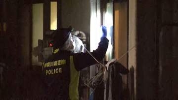 「5人くらいが口論する声が…」集合住宅で“流血”男性死亡　外国人同士のトラブルか　現場から男2人逃走…行方追う　横浜市