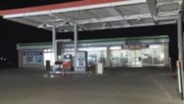 ガソリンスタンド併設のコンビニに強盗　現金22万円奪いバイクで逃走　黒のヘルメットに上下黒色の服　埼玉・鴻巣市