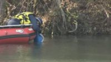 小6男児通学カバン発見場所近くの池捜索　水中ドローンも使用　行方不明から10日　京都・南丹市