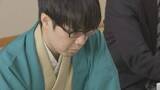 「羽生九段も倒した富山出身の26歳、服部慎一郎七段が藤井聡太棋聖に挑む「棋聖戦」第一局　昼食は3品すべてハーフ」の画像1