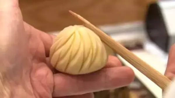 トルコで「和菓子」の出張授業　世界的ブーム“抹茶”のたて方も