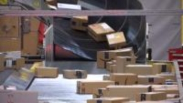 アメリカ郵政公社、最大顧客のアマゾンと契約更新　委託量8割維持で合意し「最悪のシナリオ」回避
