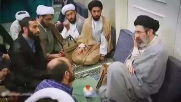 イラン最高指導者モジタバ師の映像、イランメディアが報じる　撮影時期は「2月より前」と米メディア　“健康不安説”払拭する狙いか