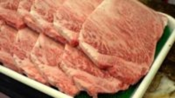 「お得なので大満足」“8のつく日”は特売セールの各店　黒毛和牛が半額…旬の野菜もお買い得に開店前から長蛇の列