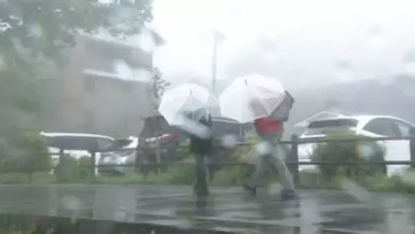 暑さから一転　列島でぐずつく天気「梅雨のはしり」　関東などで強風と気温低下　土砂災害リスクも