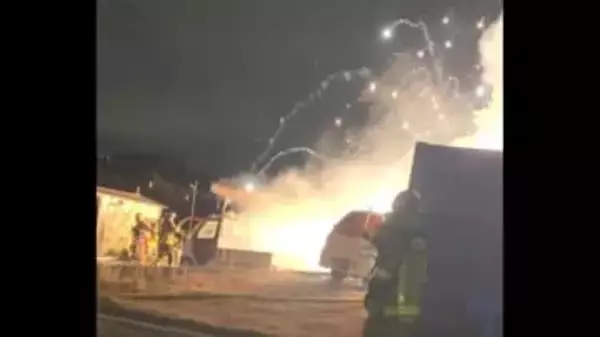 「ロケット花火の出発音みたいな爆発」40代男性を搬送…自動車工場火災で「爆発音」と通報相次ぐ　横浜市