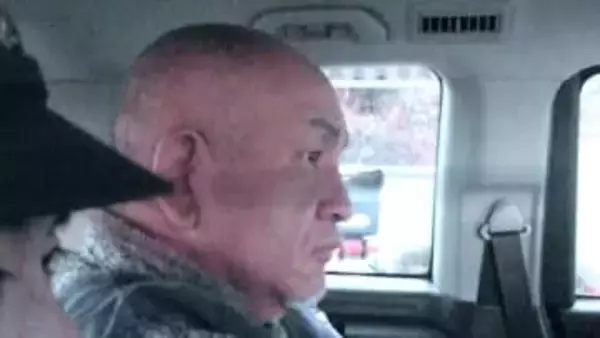 “交通トラブル”か…車にしがみついていた男性を急ブレーキを踏んで振り落とした疑いで暴力団幹部（58）逮捕　埼玉・八潮市