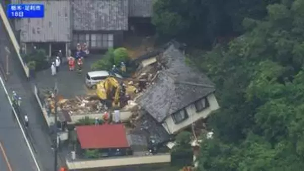 倒壊した住宅から発見の2人死亡　住民の60代夫婦か　記録的大雨よる土砂崩れで　栃木・足利市
