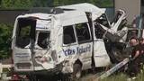 「ベルギーで列車がスクールバスに衝突　生徒ら4人死亡」の画像1