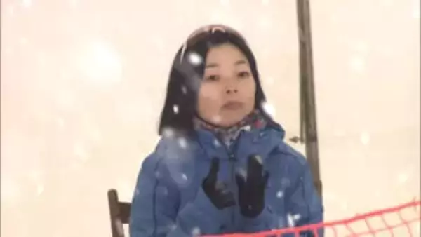 彬子さまが“大回転”競技コースをスキーで滑走！「国民スポーツ大会冬季大会」観戦　スキー教師の資格持たれる　青森