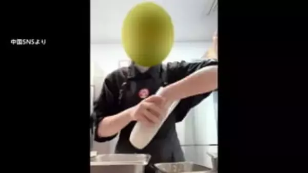 店員が素手でミルクティーかきまぜ…動画拡散し批判噴出　中国7000店以上展開の専門店で問題行為