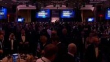 晩さん会で複数回の発砲音　トランプ大統領はシークレットサービスによって退席　容疑者拘束と米メディア